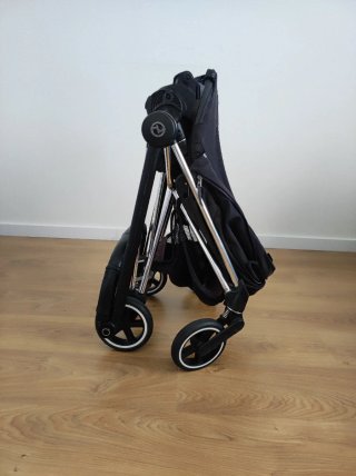 Carrito Cybex Mios con capazo y adaptadores
