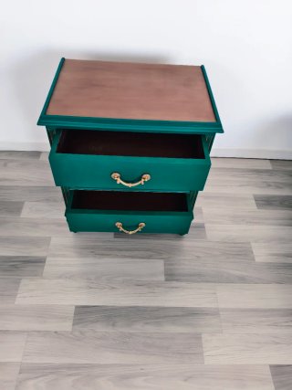 Mesita de Noche de Madera Maciza Restaurada