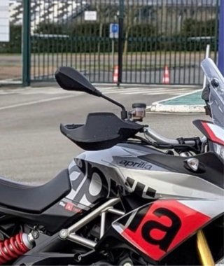 Paramanos Aprilia Caponord 1200 Negros