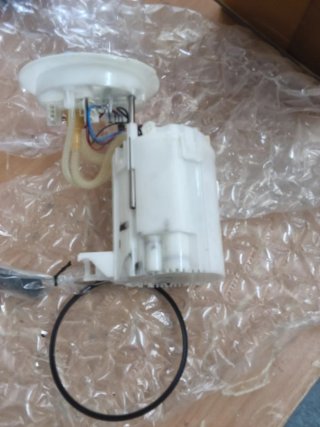 Bomba Combustible HELLA 8TF 358 303-851