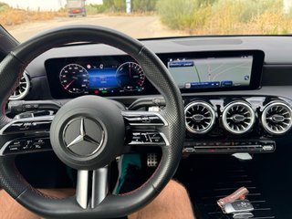 Mercedes-Benz A250e EQ TECH AMG Line