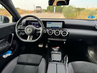Mercedes-Benz A250e EQ TECH AMG Line