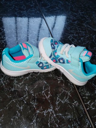 Zapatillas Deportivas.