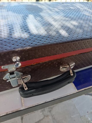Estuche para Bajo eléctrico.