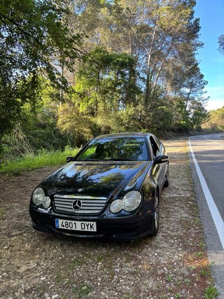 Mercedes-Benz Clase C 2006