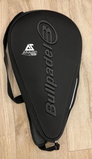 3 Paleteros Varlion y Bullpadel