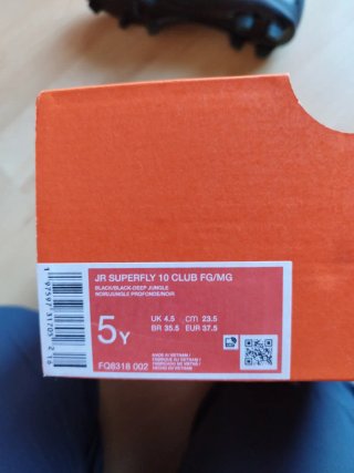 Botas de fútbol Nike negras talla 37.5