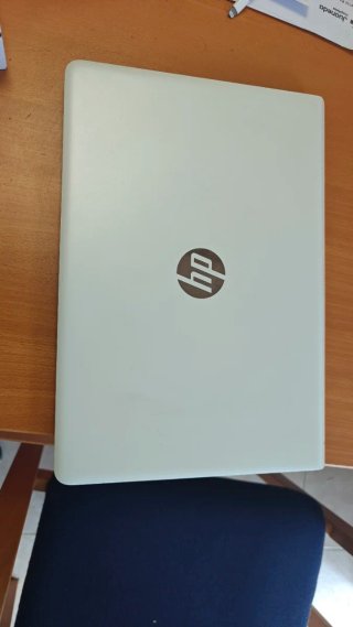 HP Pavilion 14-bk003ns i5/ 8gb/ SSD 128 + HD 1Tb