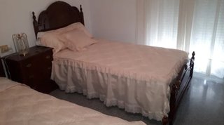 Cama de Madera Clásica