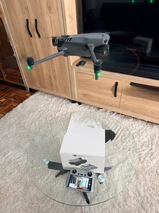 DJI Mavic 3 Classic con mando