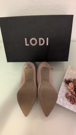 Zapatos de salón Lodi tacón nude T.36