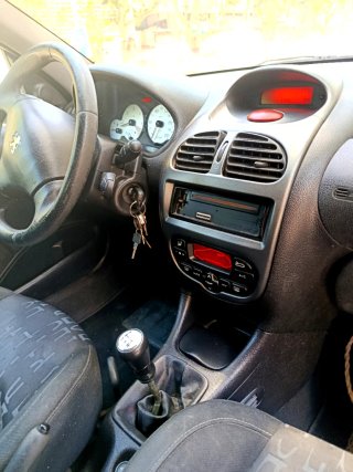 Peugeot 206 2004