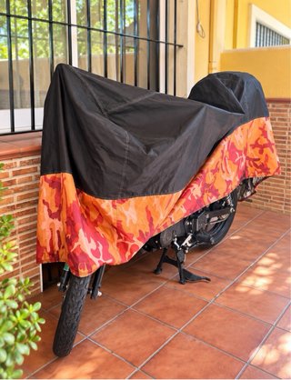 Yamaha YS 125 Negra