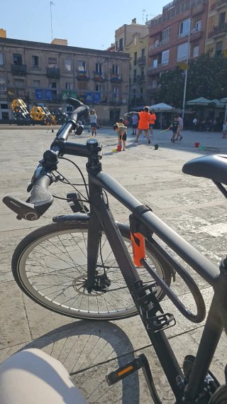 Bicicleta Híbrida Crescent Atto 8v