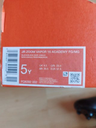 Botas de fútbol Nike negras talla 37.5