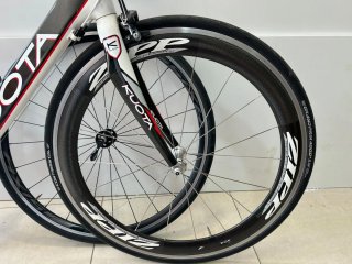 Bicicleta Kuota Kharma Carbono