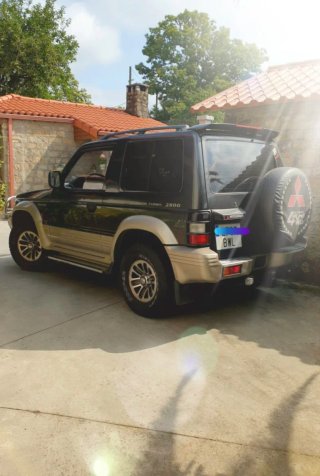 Mitsubishi Montero 1993