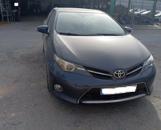 Cinturón seguridad delantero toyota auris 465128