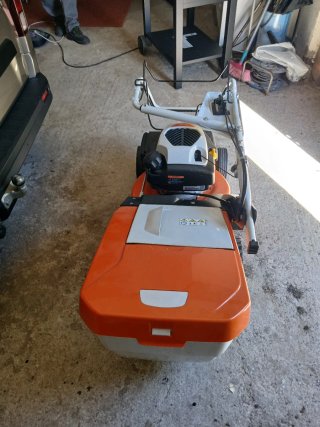 Cortacésped Stihl RM 650 V