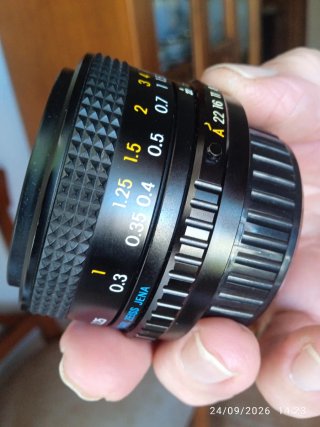 Objetivo Carl Zeiss Jena Macro 28mm f/2.8