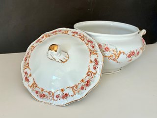 🇫🇷 Sopera Porcelana Motivos Florales