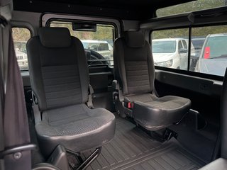 LAND-ROVER Defender 90 SW S