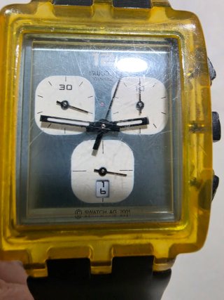 Reloj Swatch Caballero Amarillo y Negro