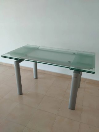Mesa cristal extensible + 4 sillas