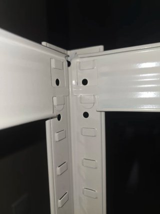 3 Estanterías Metálicas Blancas de 4 Baldas cada.