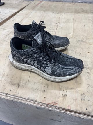 Zapatillas Nike Negras y Grises
