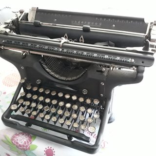Máquina escribir antigua marca underwood