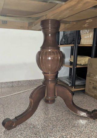 Mesa Extensible de Madera y 6 Sillas a Juego