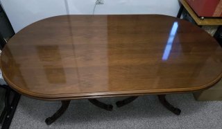 Mesa Extensible de Madera y 6 Sillas a Juego