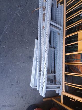 Estanterías metálicas modulares