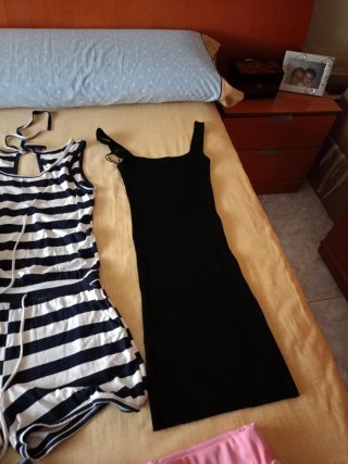 Lote de 8  prendas de ropa para chica.