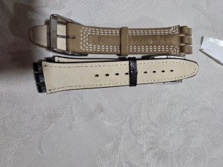 Correas de reloj beige y negras
