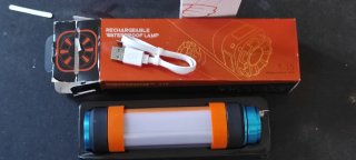 Linterna LED sumergible acuática IP68 recargable