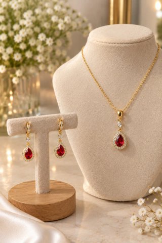 Conjunto de Pendientes y Dije con Piedra Roja