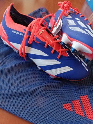 Botas de fútbol Adidas Predator SG