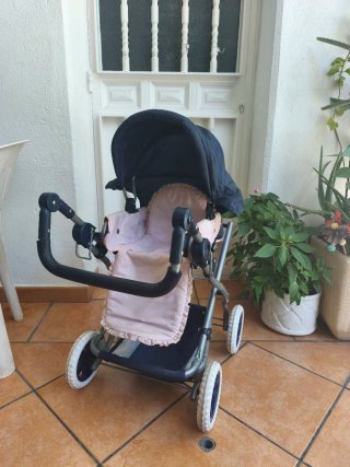 Carrito de Muñeca La Nina