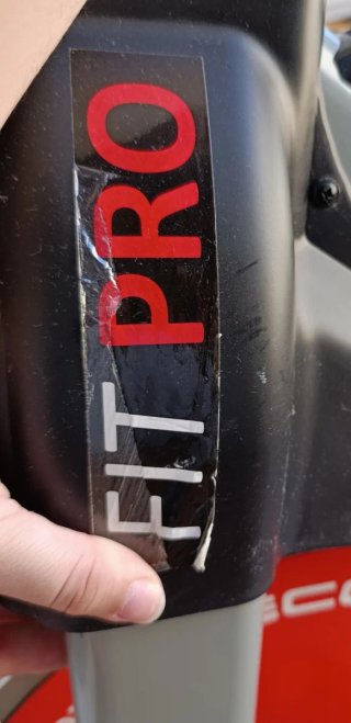 Bicicleta Estática Fitpro Roja y Negra