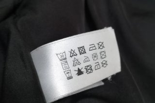 Cazadora acolchada efecto piel negra XS