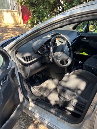 Peugeot 207 2006