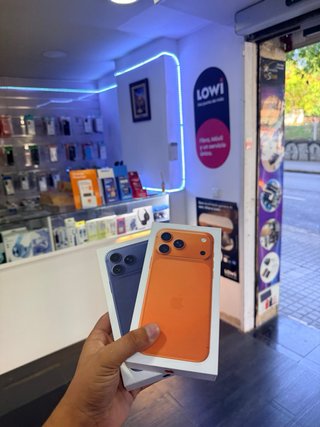 iPhone 17 Pro Max Nuevo Azul y Naranja