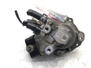 Bomba de alta presión Skoda Fabia III Kombi (NJ5) 2014-2022 1.4 TDI 77kW 04B130755F
