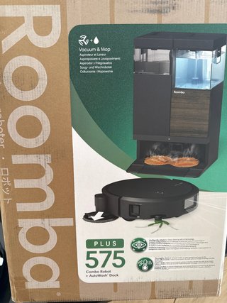 Roomba Plus 575 Combo Robot + Base