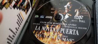Lote Libro El Club Dumas y DVD La Novena Puerta