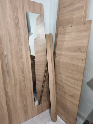 Armario de Puertas Correderas con Espejo