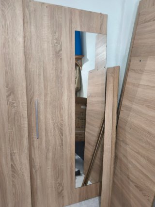 Armario de Puertas Correderas con Espejo