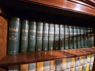 Enciclopedia Catalana. Todos los volúmenes.